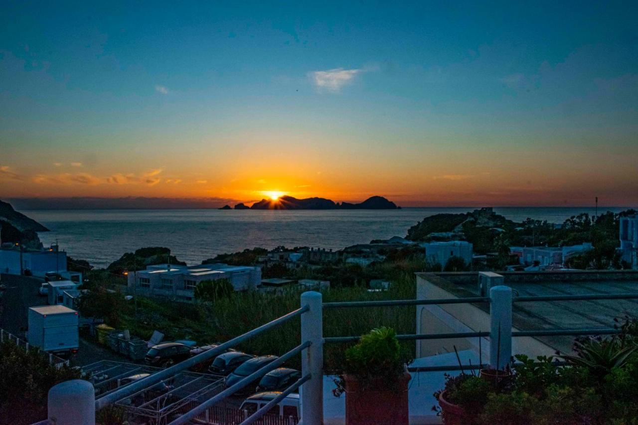 Solemareponza Monolocali La Piana Apartment Luaran gambar