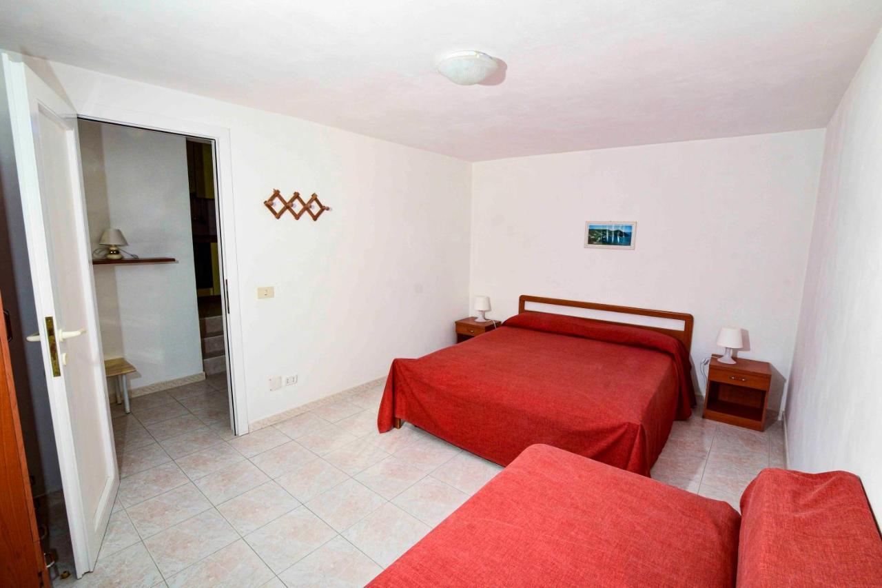 Solemareponza Monolocali La Piana Apartment Luaran gambar