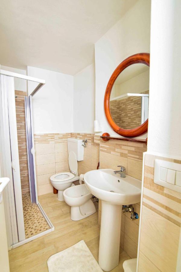 Solemareponza Monolocali La Piana Apartment Luaran gambar
