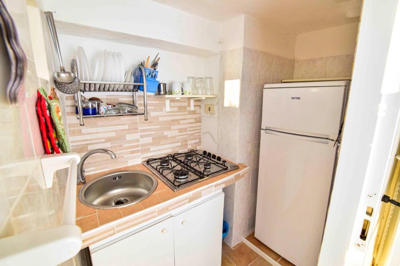 Solemareponza Monolocali La Piana Apartment Luaran gambar