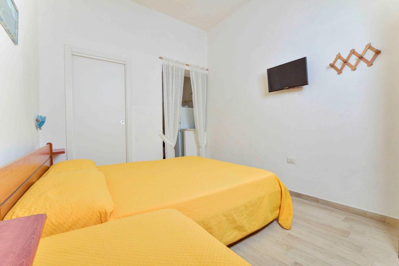 Solemareponza Monolocali La Piana Apartment Luaran gambar