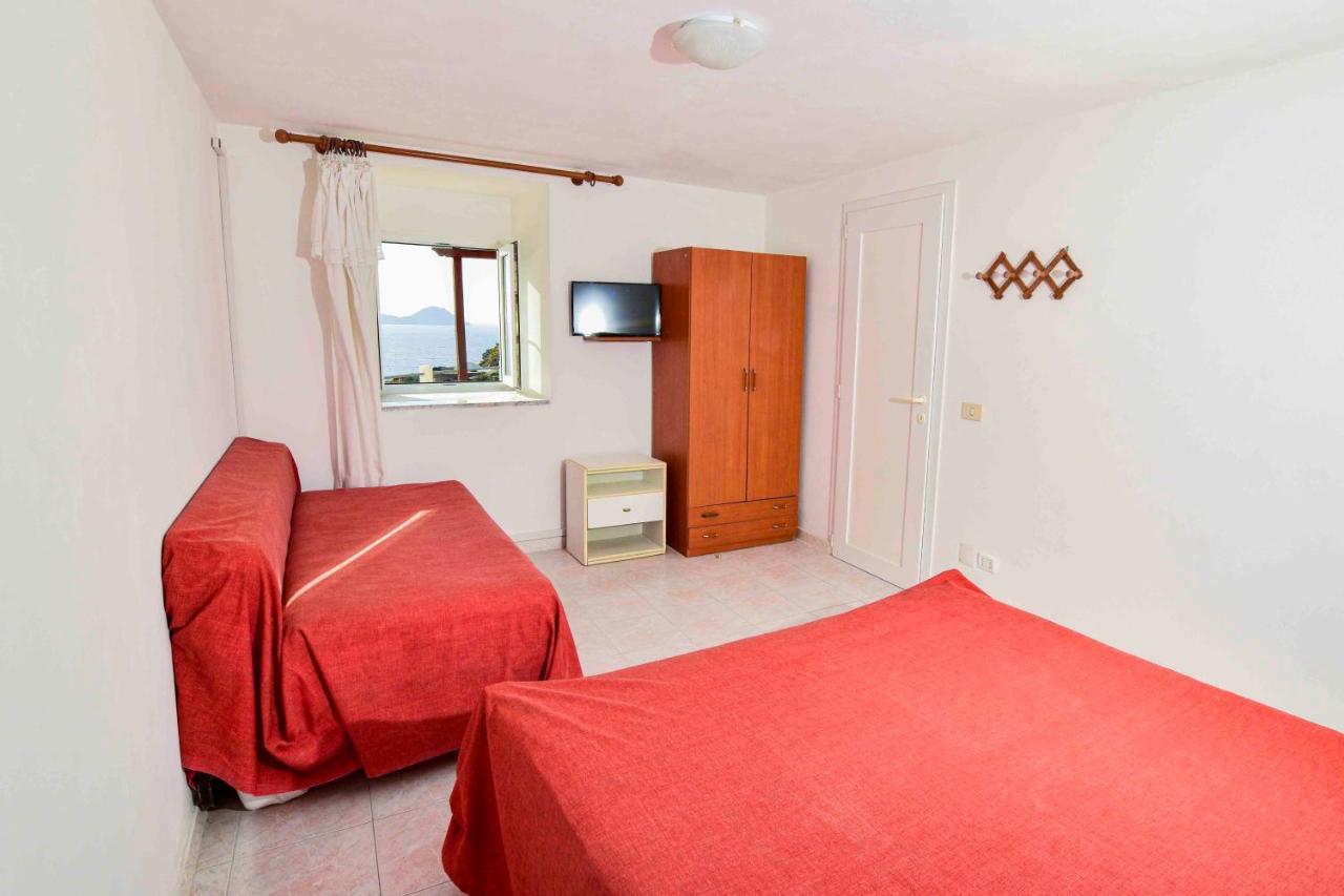 Solemareponza Monolocali La Piana Apartment Luaran gambar